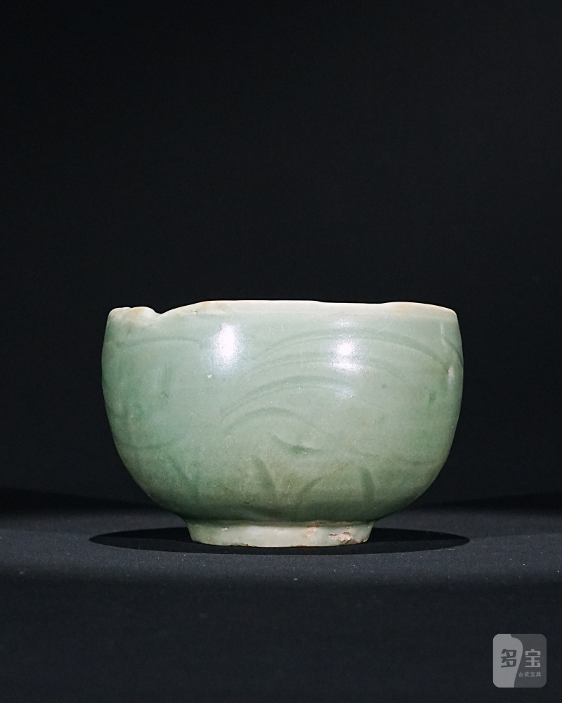 明 龙泉刻花钵